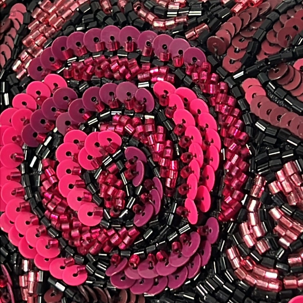 Elegant Floral Sequin Clutch - Picture 5 of 16